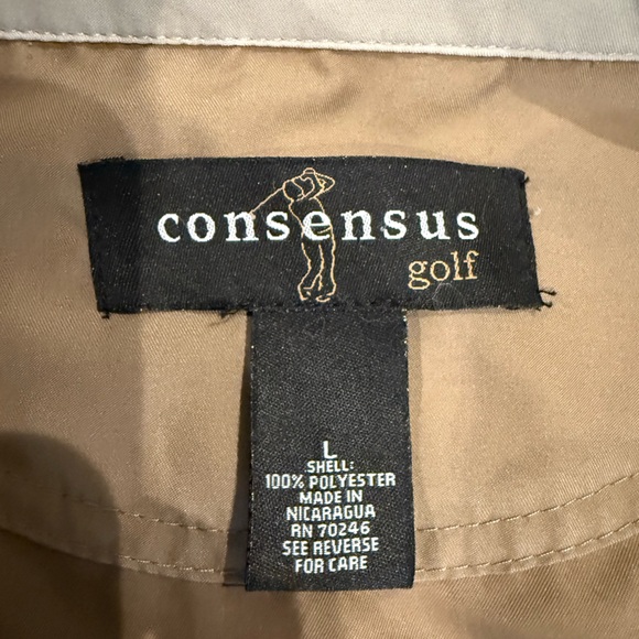 Consensus Golf Windbreaker - Picture 3 of 3
